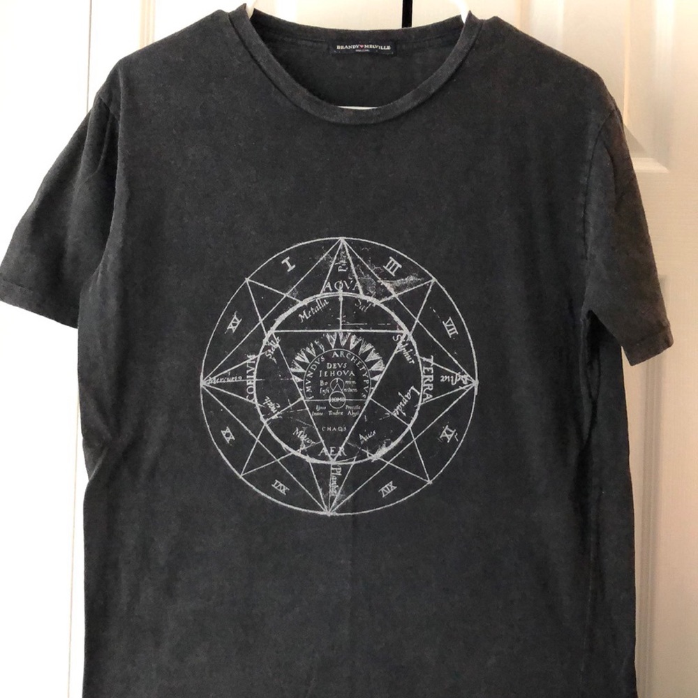 Brandy Melville T-shirt
